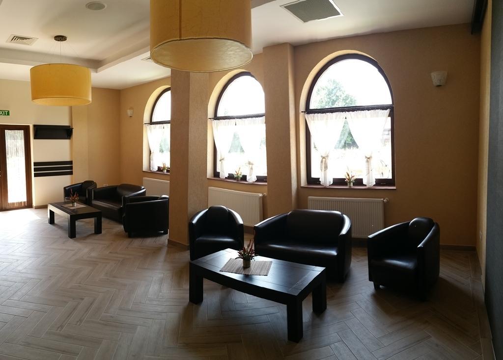 Pensiunea Berna باكاو المظهر الخارجي الصورة